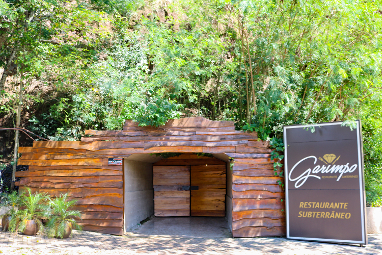 Garimpo Restaurante Subterrâneo