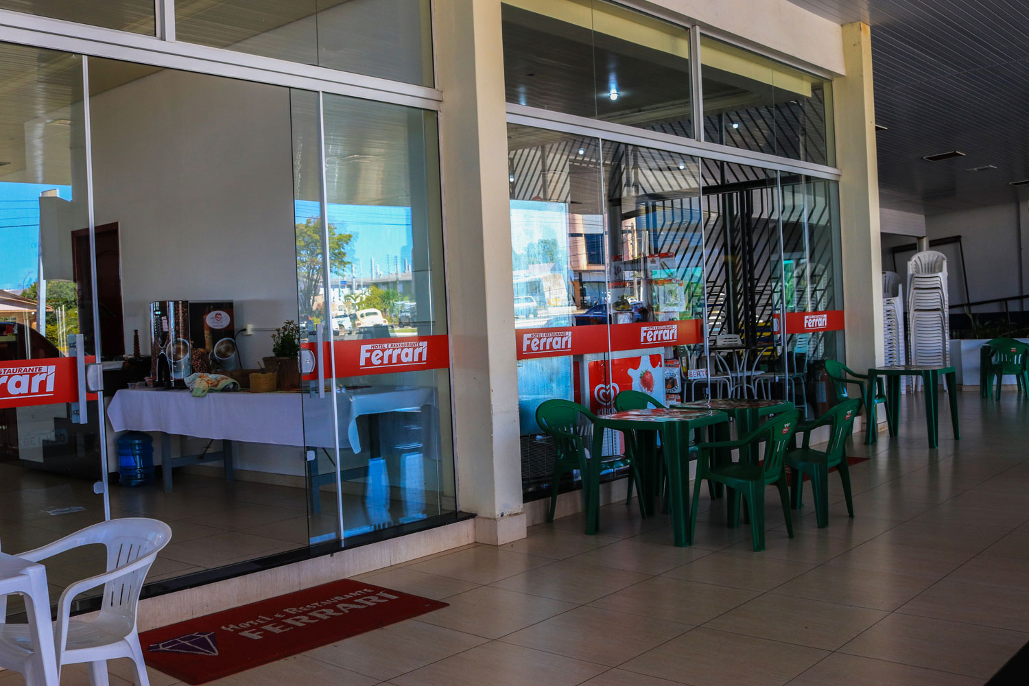 Hotel e Restaurante Ferrari 